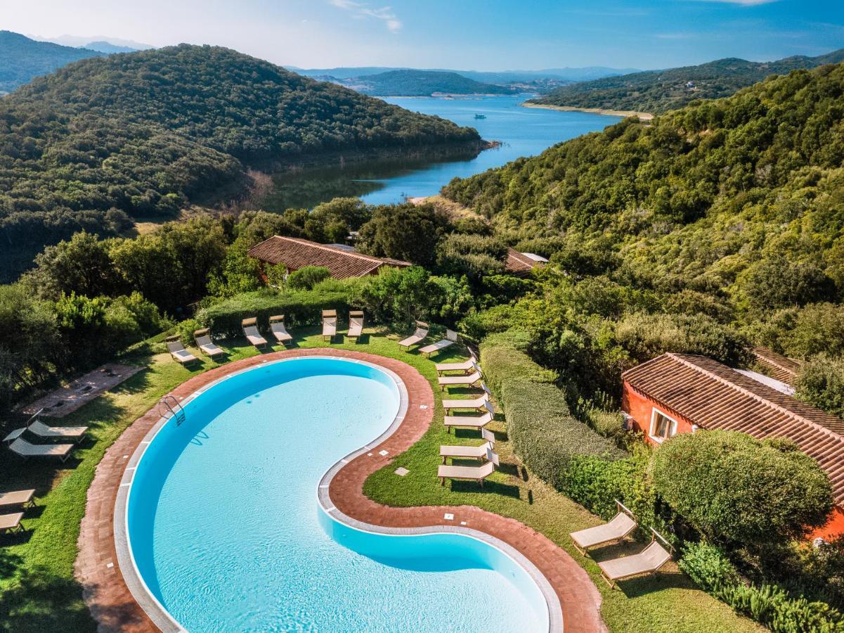 Hotel Aldiola Country Resort Сант'Антоніо-ді-Галлура Екстер'єр фото