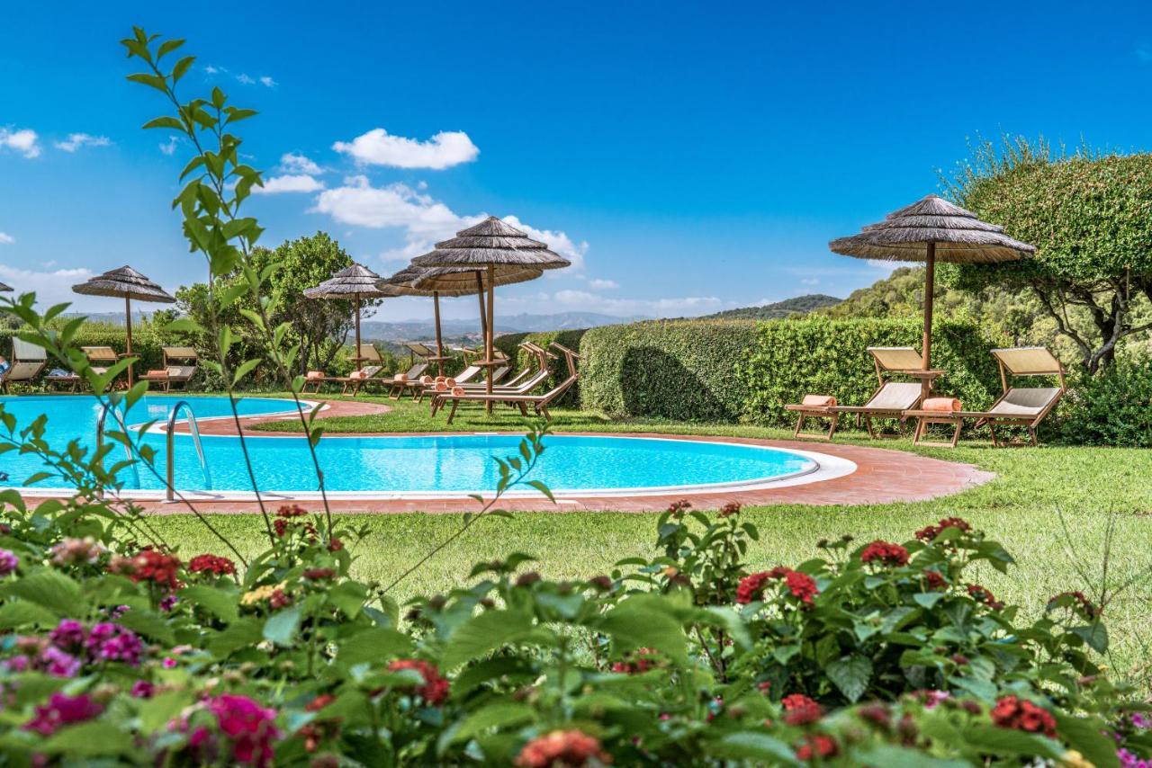 Hotel Aldiola Country Resort Сант'Антоніо-ді-Галлура Екстер'єр фото